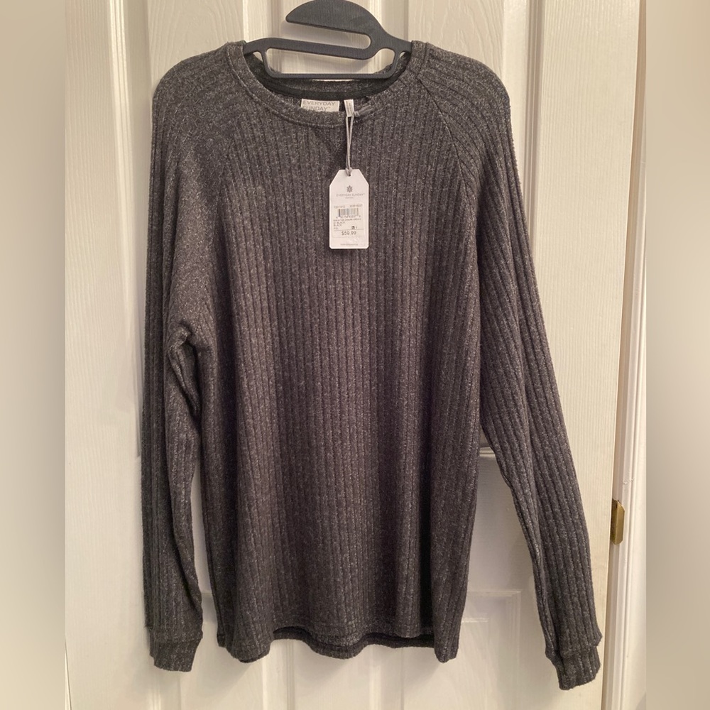 🔥🔥NWT Everyday Sunday Black Leisure Crew Neck